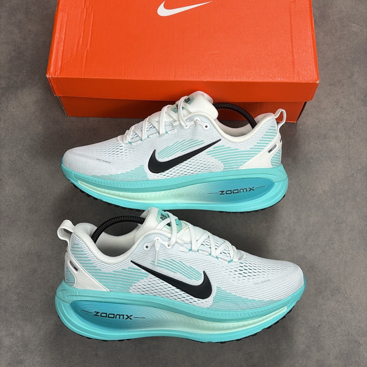 Nike Vomero 18 Dusty Cactus