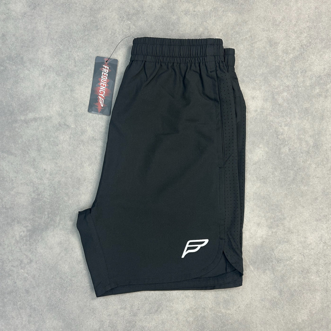 Frequency Sustain Shorts Black
