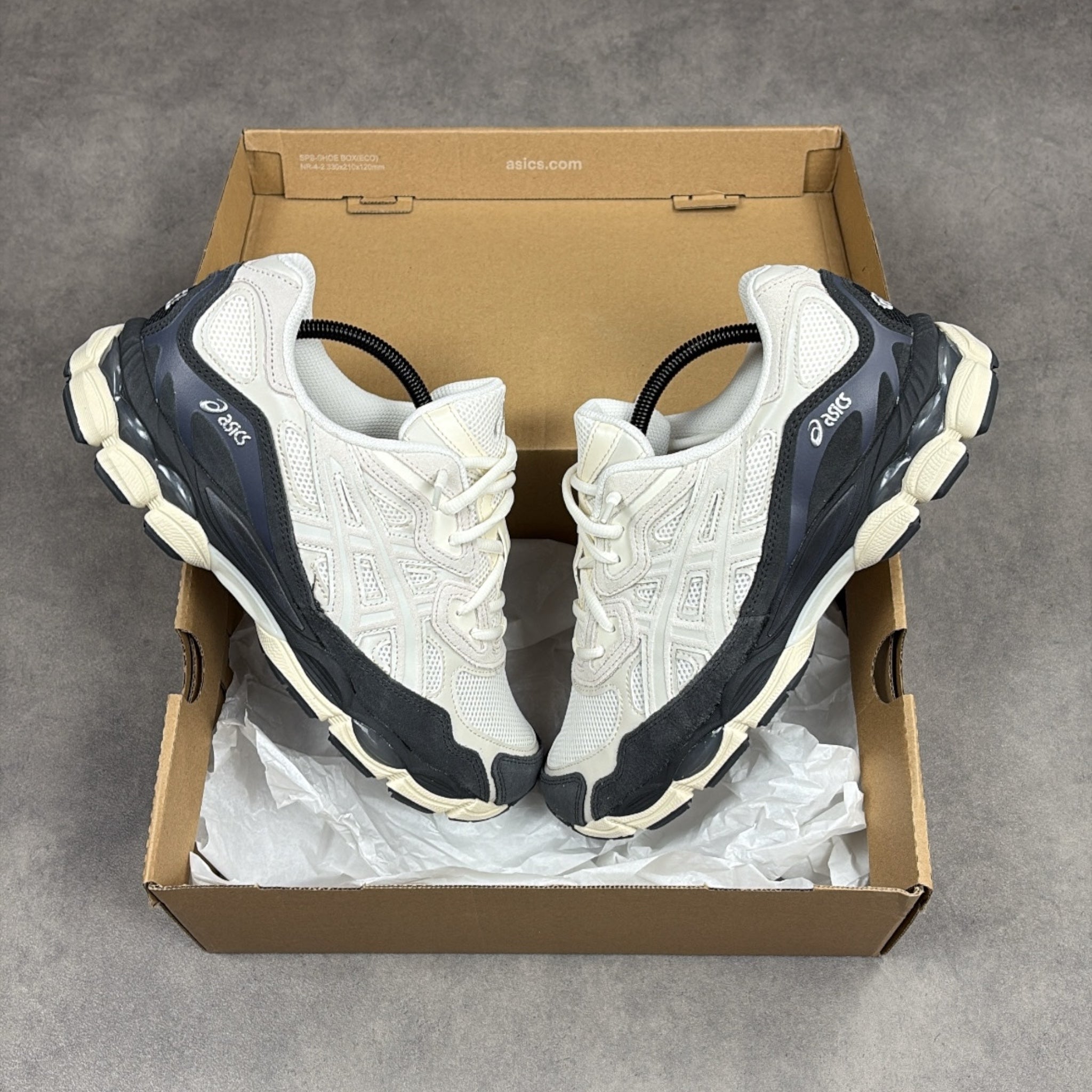 靴 ASICS GEL-NYC WHITE/SMOKE GREY ASICS Gel NYC White Smoke Grey 1203A383-111 | eBay