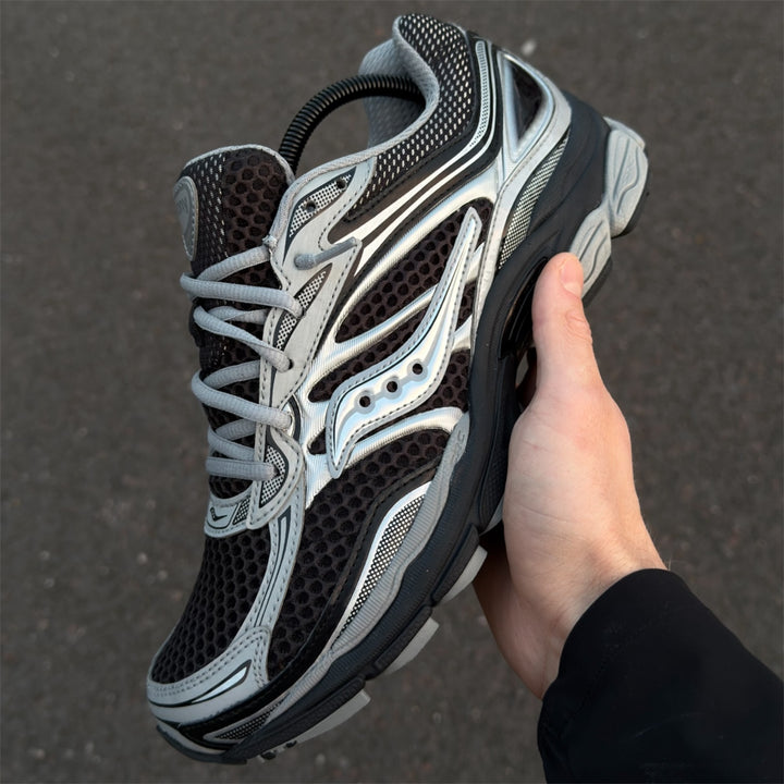 Saucony Progrid Omni 9 Black Silver