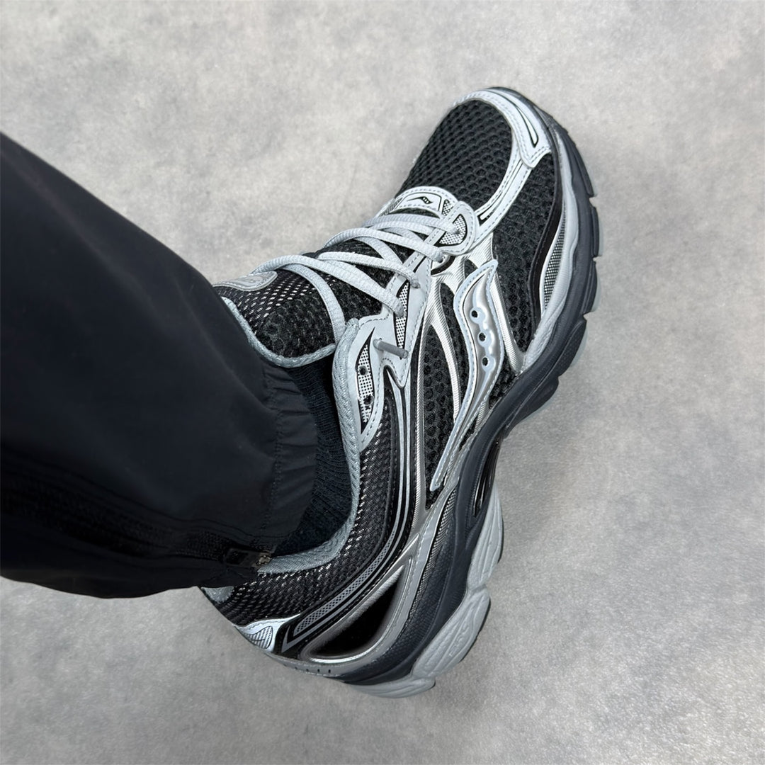 Saucony Progrid Omni 9 Black Silver