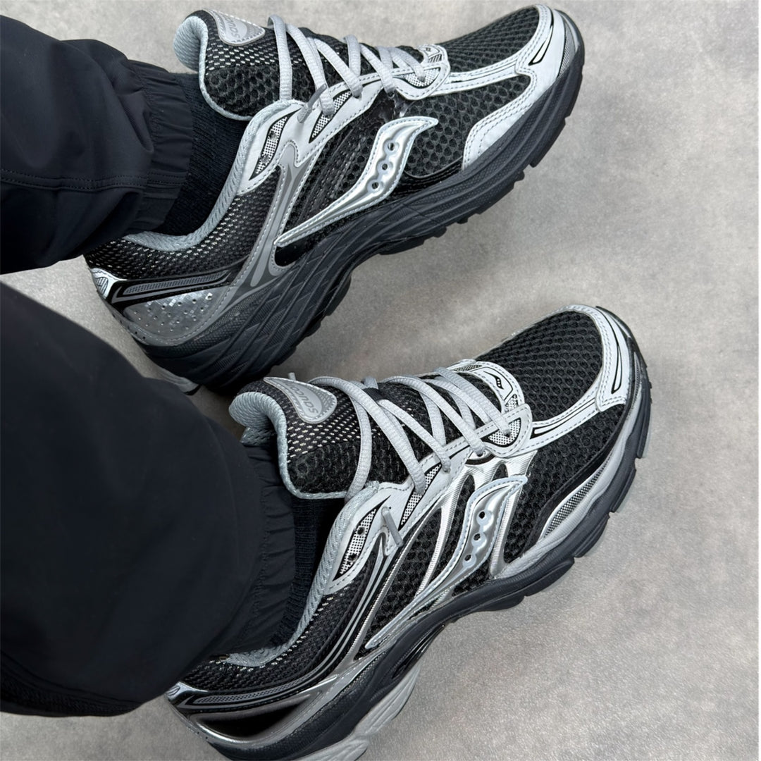 Saucony Progrid Omni 9 Black Silver