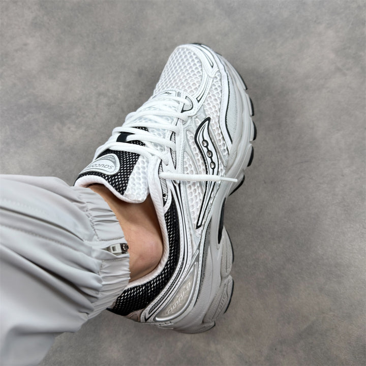 Saucony ProGrid Omni 9 White Cadet