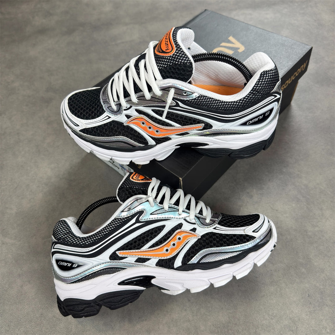 Saucony ProGrid Omni 9 Black Orange