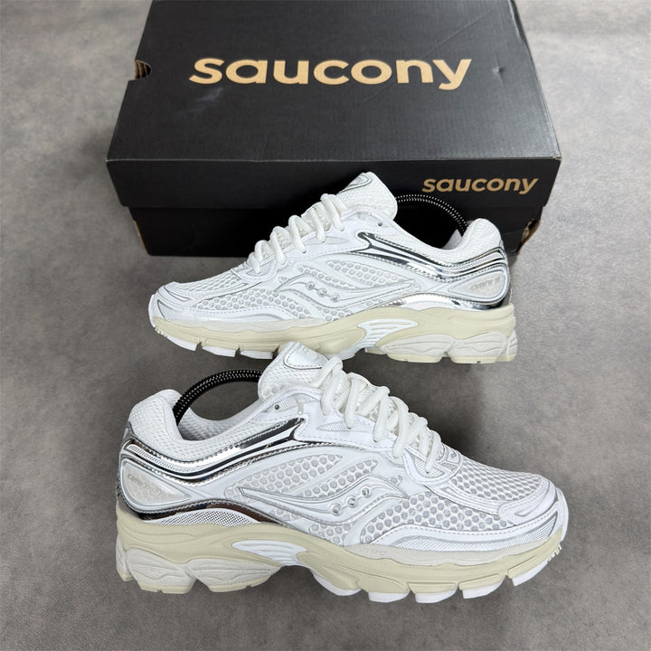 Saucony ProGrid Omni 9 White Eggshell