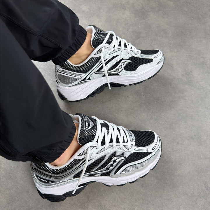 Saucony ProGrid Omni 9 Black White