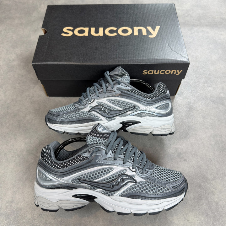 Saucony ProGrid Omni 9 Carbon Cadet