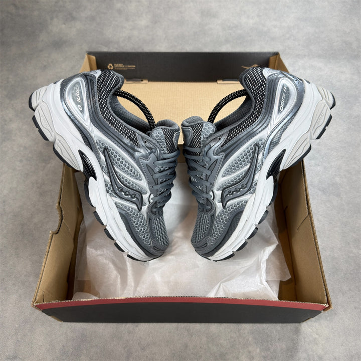 Saucony ProGrid Omni 9 Carbon Cadet