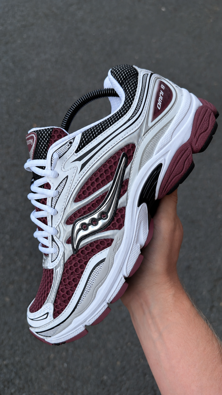 Saucony ProGrid Omni 9 Maroon White
